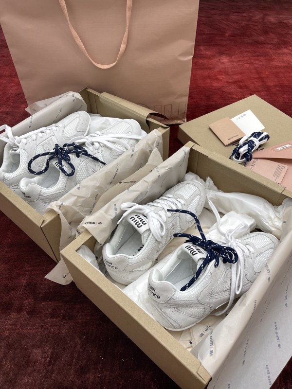 Miumiu x New Balance 530 Classic Sneaker