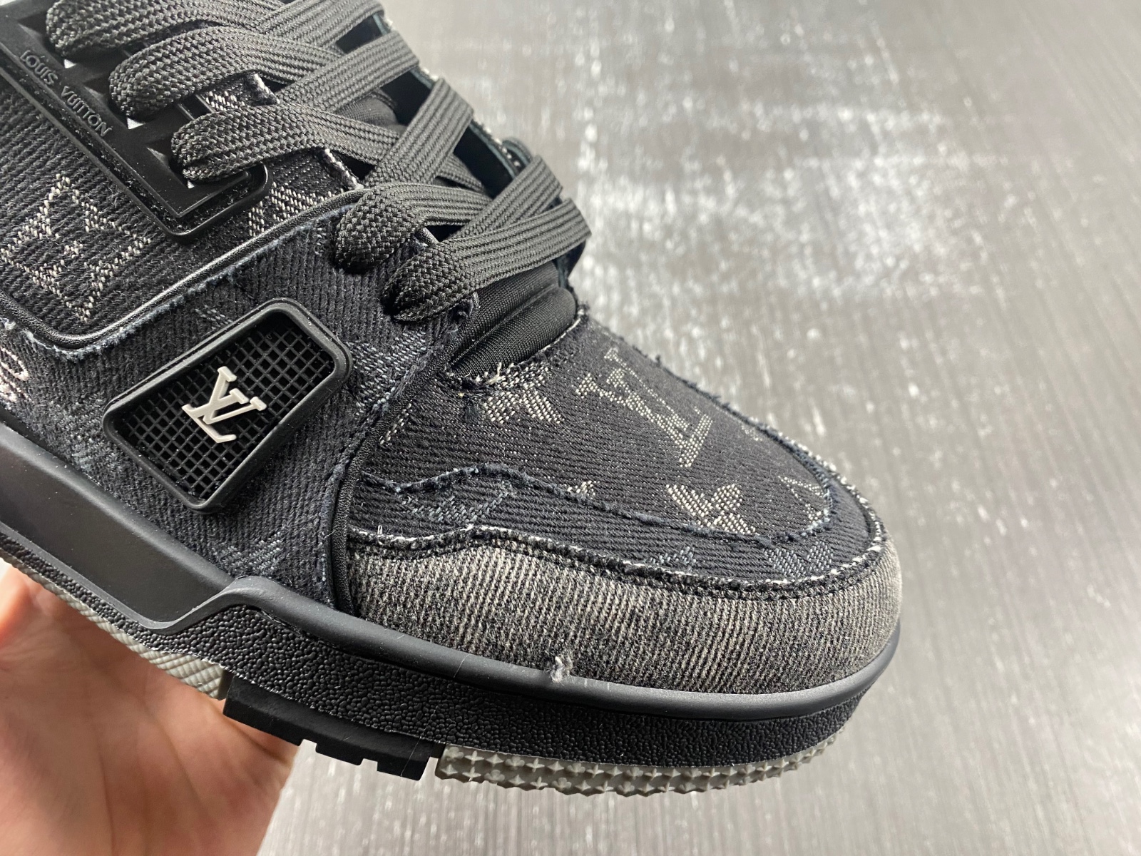 LV Trainer Sneaker