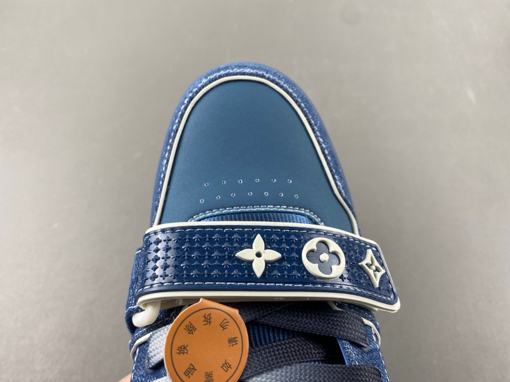 LV Trainer Sneaker