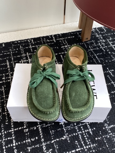 Faro lace-up in suede calfskin