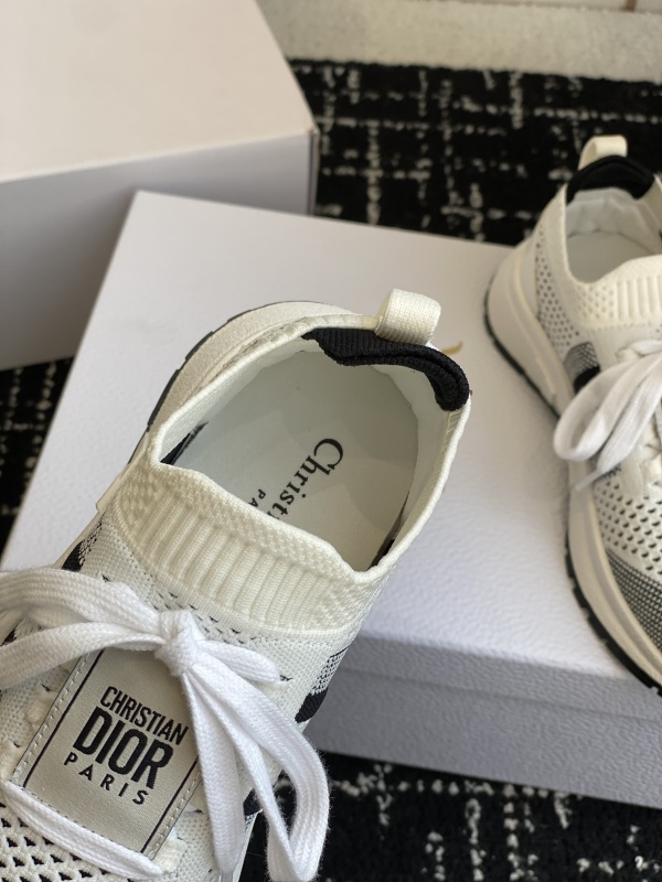DIOR SNEAKER