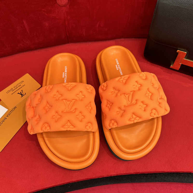 LV POOL PILLOW COMFORT MULE