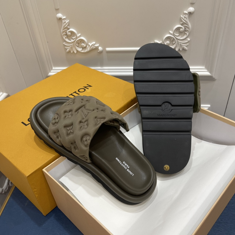 LV POOL PILLOW COMFORT MULE