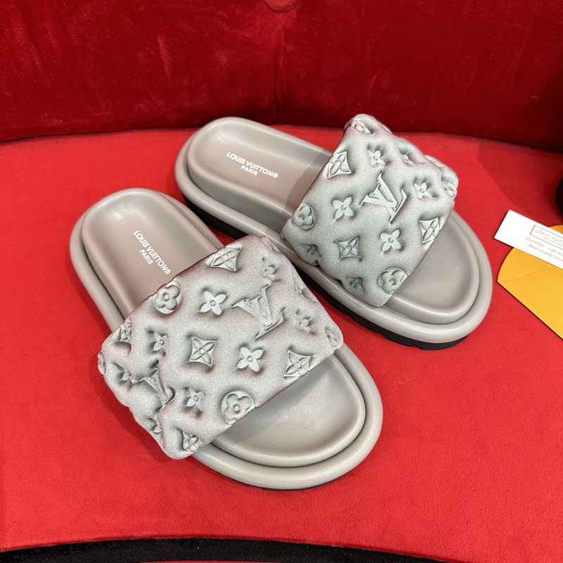 LV POOL PILLOW COMFORT MULE