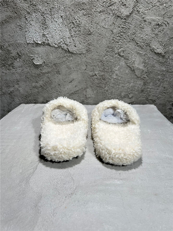 Balenciaga wool Slippers