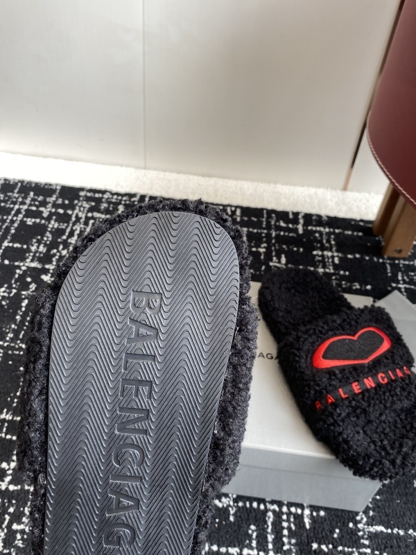 Balenciaga Furry Slide