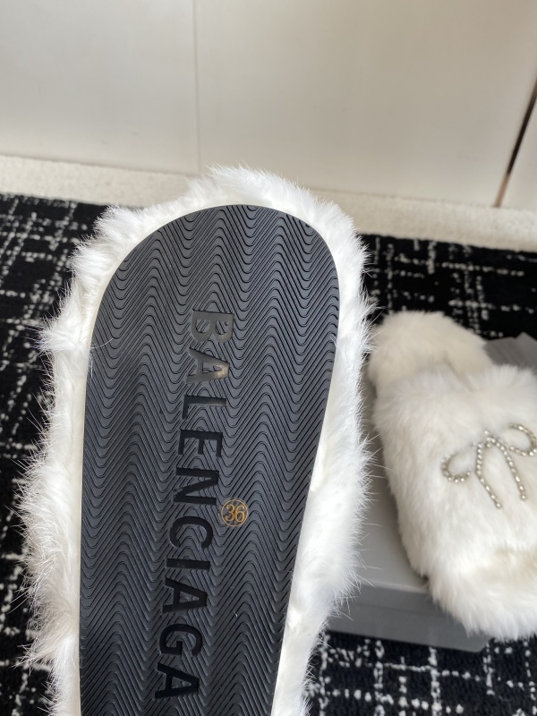 Balenciaga Furry Slide