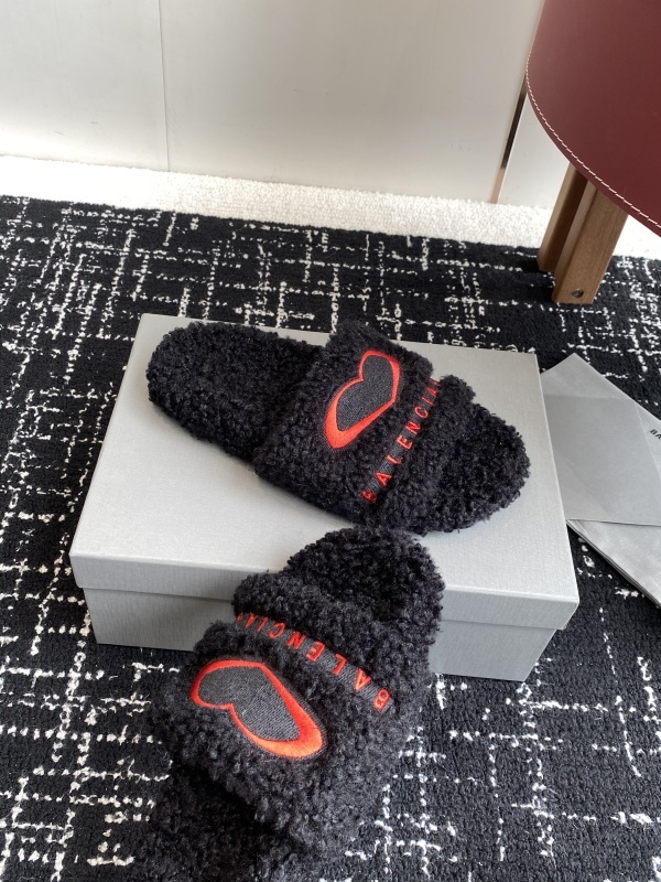 Balenciaga Furry Slide
