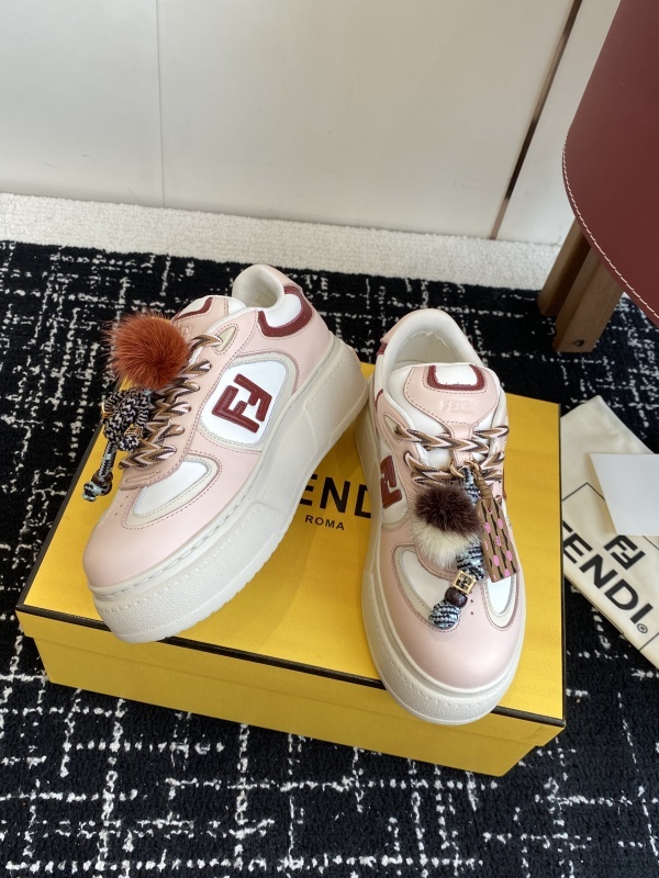 Fendi Match Leather Pink