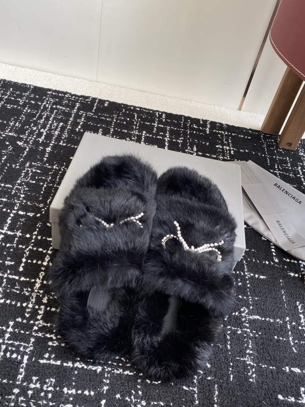 Balenciaga Furry Slide