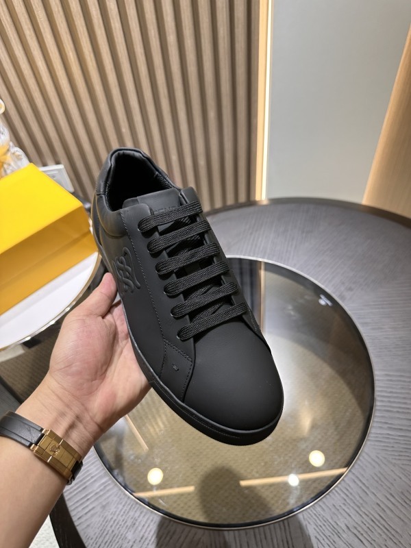 Fendi Black Leather Low Top Sneakers