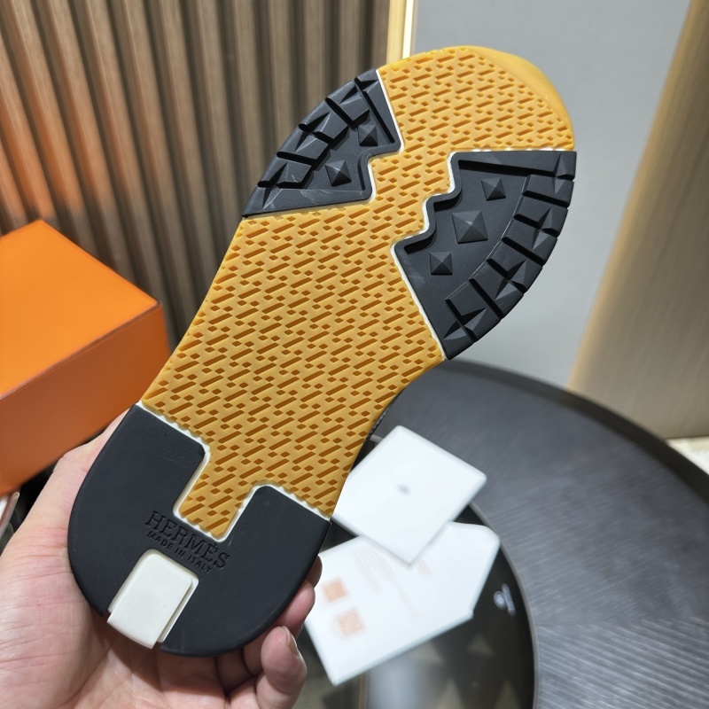 Hermes Trail Sneaker