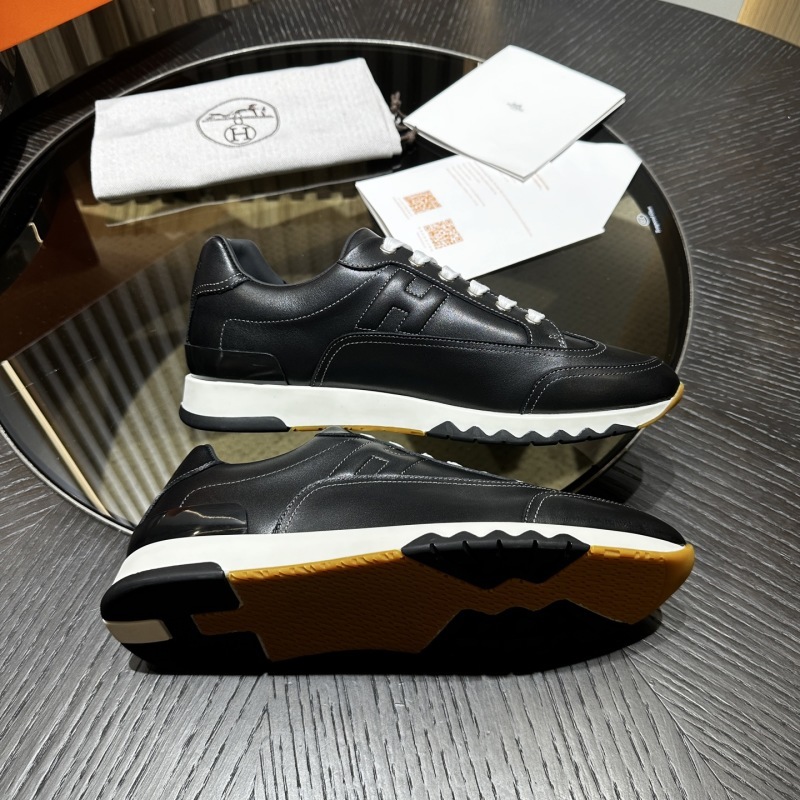 Hermes Trail Sneaker