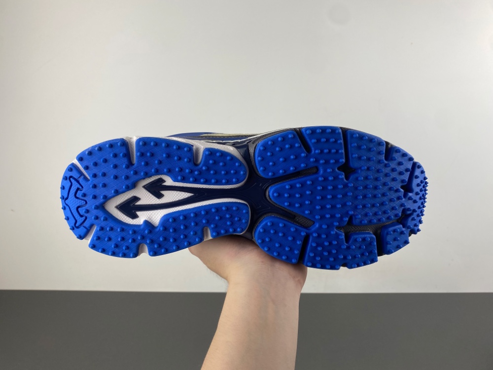 OFF-WHITE BE RIGHT BACK